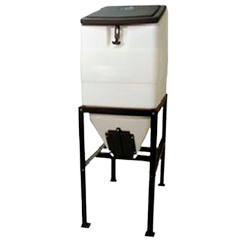 Livestock Feeders & Waterers